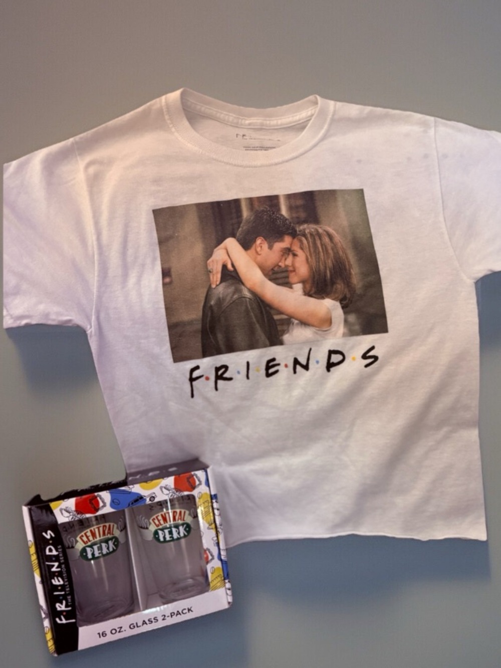 FRIENDS Bundle: Women’s Size Small Crop T-Shirt & 2 Pack Pint Glasses Bundle